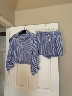 Elan Striped Button-Up Shirt in Blue and White
